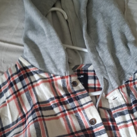 PacSun Red and Blue Plaid Shirt with Gray Hood - Picture 3 of 5